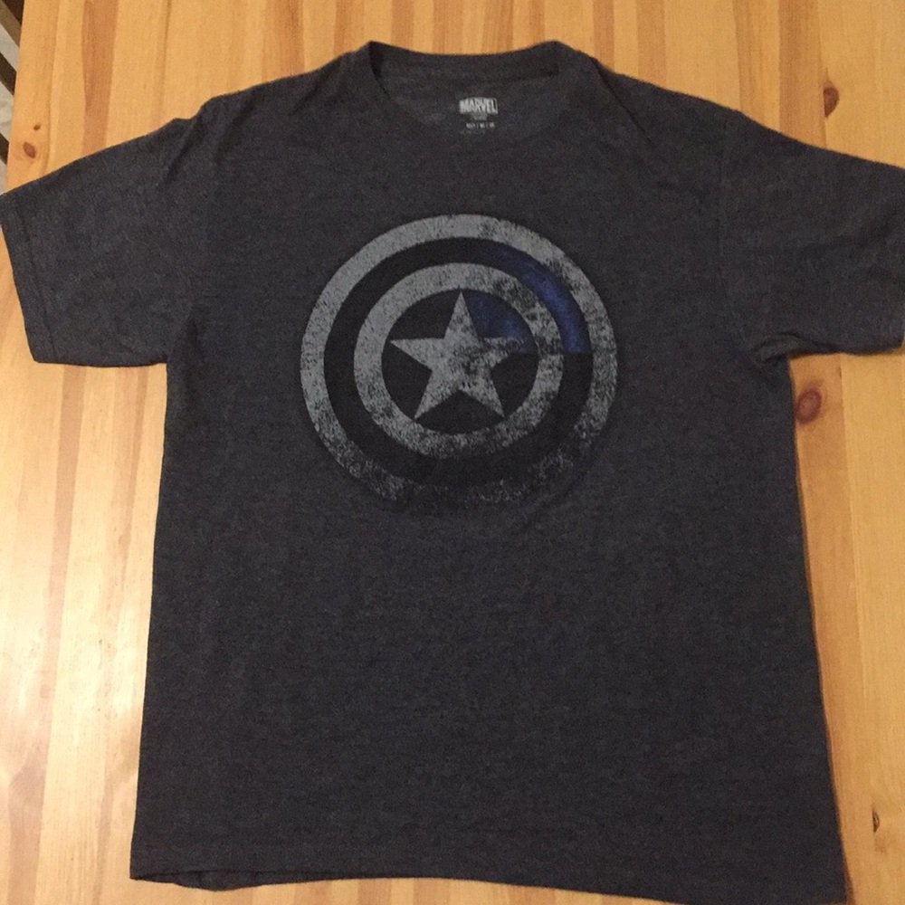 ⭐️ Men’s Marvel Captain American T-Shirt Sz M VGUC